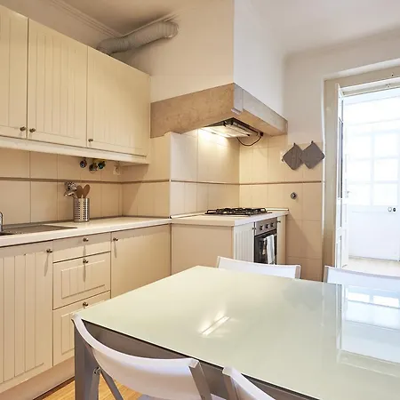 Berna 35 Guest house Lisbon